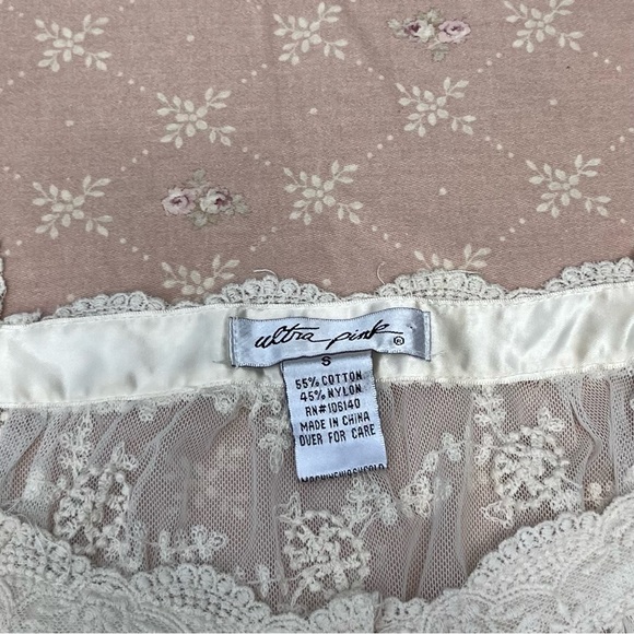 SOLD Ultra Pink White Lace Camisole Puffed Sleeves Size Small - Picture 3 of 5